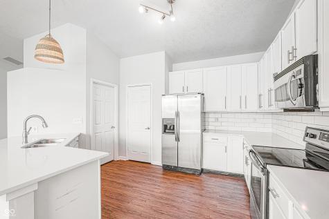 2082 Lawrin Court Indianapolis IN 46234