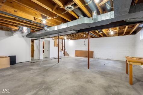 4872 S Poplar Drive Columbus IN 47201