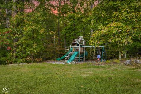 4872 S Poplar Drive Columbus IN 47201