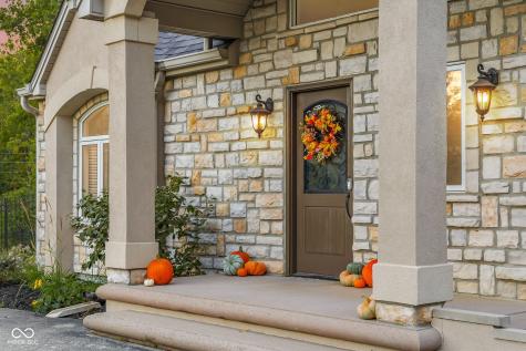 4872 S Poplar Drive Columbus IN 47201