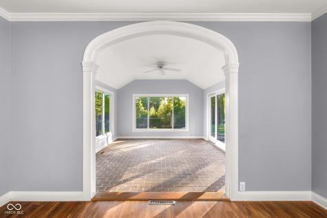 4872 S Poplar Drive Columbus IN 47201