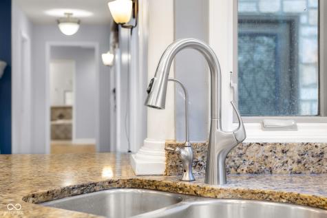 4872 S Poplar Drive Columbus IN 47201