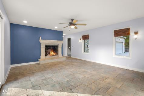 4872 S Poplar Drive Columbus IN 47201