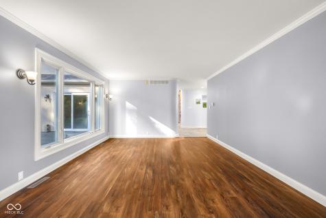 4872 S Poplar Drive Columbus IN 47201