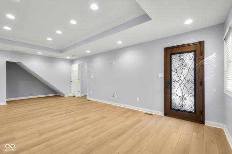 4872 S Poplar Drive Columbus IN 47201