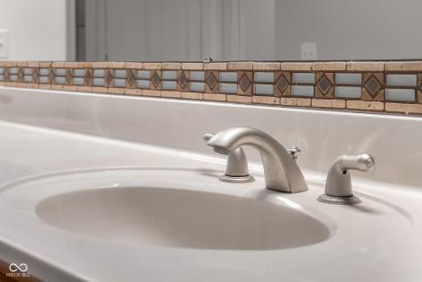 4872 S Poplar Drive Columbus IN 47201