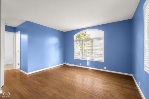 4872 S Poplar Drive Columbus IN 47201