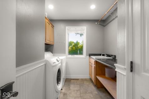 4872 S Poplar Drive Columbus IN 47201