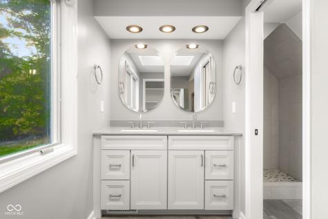 4872 S Poplar Drive Columbus IN 47201