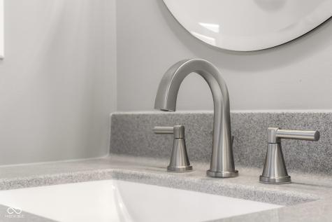 4872 S Poplar Drive Columbus IN 47201