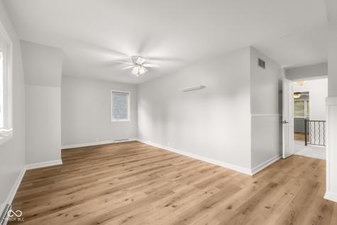 4872 S Poplar Drive Columbus IN 47201