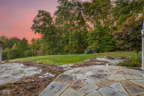 4872 S Poplar Drive Columbus IN 47201