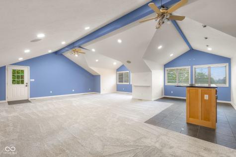 4872 S Poplar Drive Columbus IN 47201