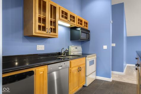 4872 S Poplar Drive Columbus IN 47201