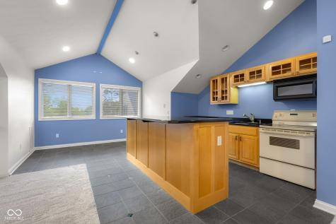 4872 S Poplar Drive Columbus IN 47201