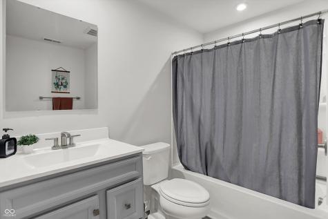 953 Independence Drive Edinburgh IN 46124