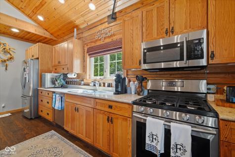 4738 Point Idalawn Drive Unionville IN 47468