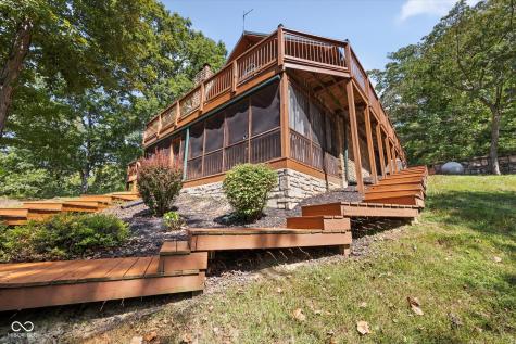 4738 Point Idalawn Drive Unionville IN 47468