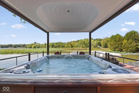 4738 Point Idalawn Drive Unionville IN 47468