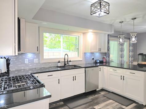 8901 Black Hawk Lane Indianapolis IN 46234