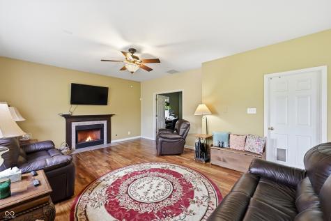 18715 Crestline Court Noblesville IN 46060