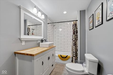 1422 Grant Street Noblesville IN 46060