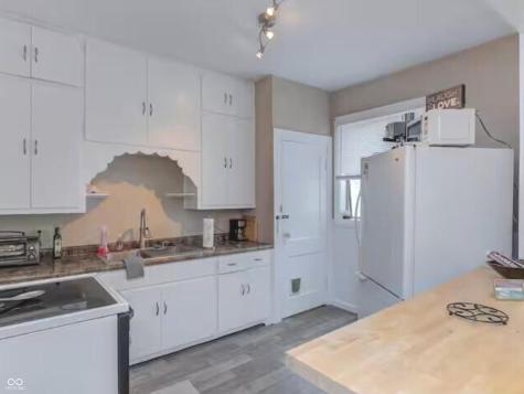 2709 Napoleon Street Indianapolis IN 46203