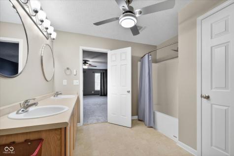 16704 Earl Park Court Westfield IN 46074