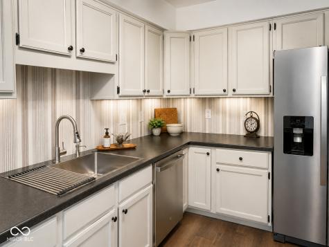 9144 Aintree Drive Indianapolis IN 46250