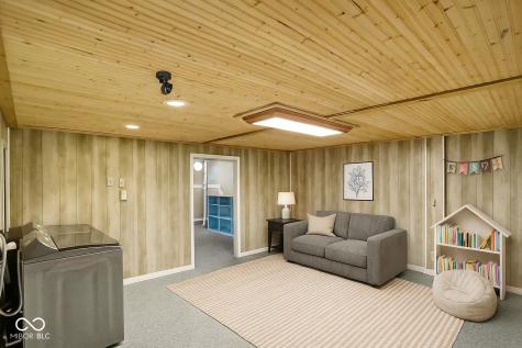 227 Narcissus Drive Indianapolis IN 46227