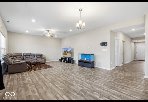 1126 Creek Way Lane Greenwood IN 46143