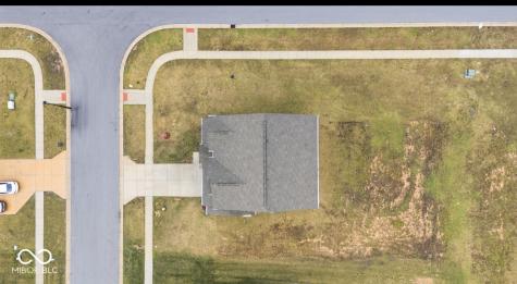 1126 Creek Way Lane Greenwood IN 46143