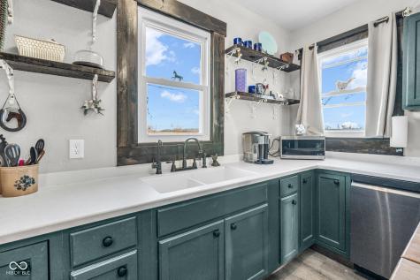 10886 N Us Highway 231 Roachdale IN 46172