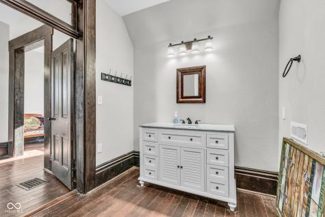10886 N Us Highway 231 Roachdale IN 46172