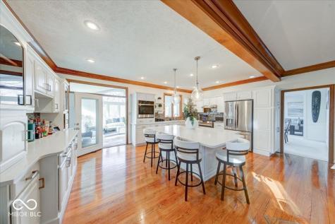 7250 Royal Oakland Drive Indianapolis IN 46236