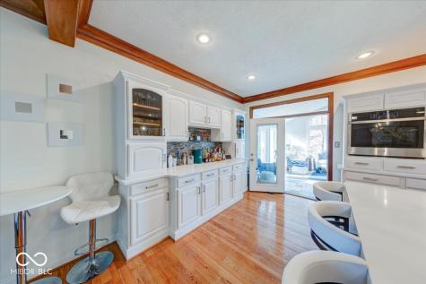 7250 Royal Oakland Drive Indianapolis IN 46236