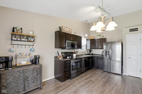 4712 Plowman Drive Indianapolis IN 46237