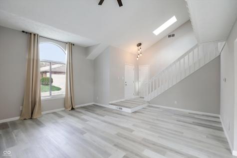 9303 Golden Oaks W Indianapolis IN 46260