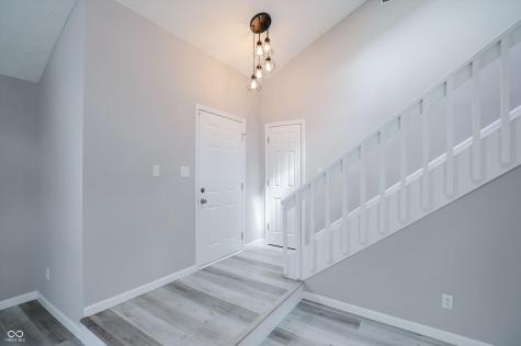 9303 Golden Oaks W Indianapolis IN 46260