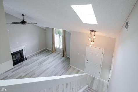 9303 Golden Oaks W Indianapolis IN 46260