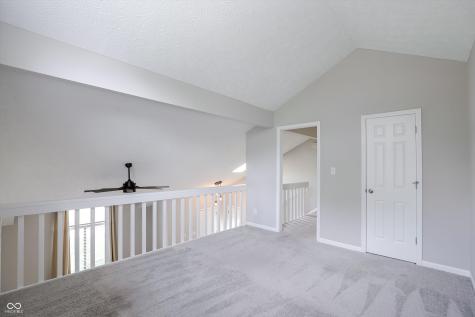 9303 Golden Oaks W Indianapolis IN 46260