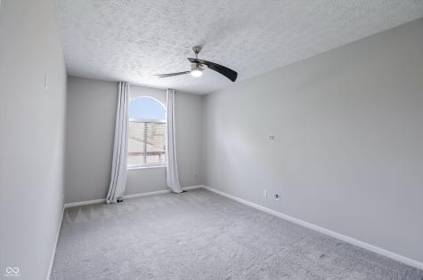 9303 Golden Oaks W Indianapolis IN 46260