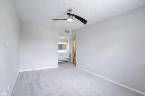 9303 Golden Oaks W Indianapolis IN 46260