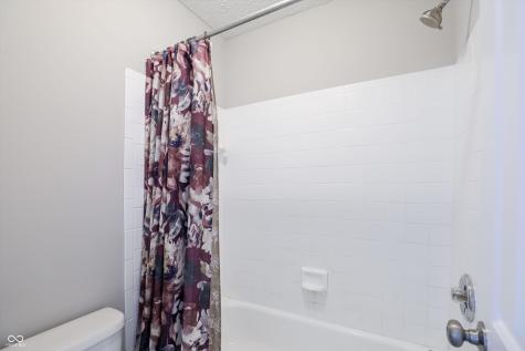 9303 Golden Oaks W Indianapolis IN 46260