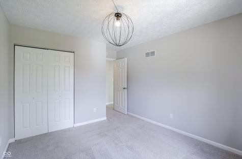 9303 Golden Oaks W Indianapolis IN 46260