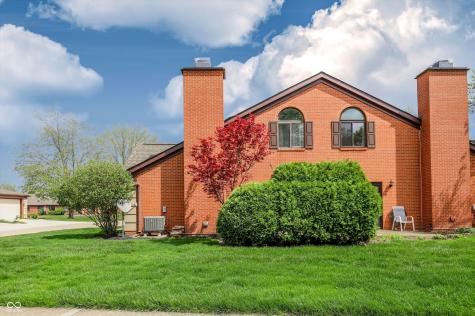 9303 Golden Oaks W Indianapolis IN 46260