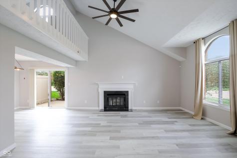 9303 Golden Oaks W Indianapolis IN 46260