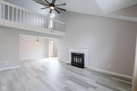 9303 Golden Oaks W Indianapolis IN 46260