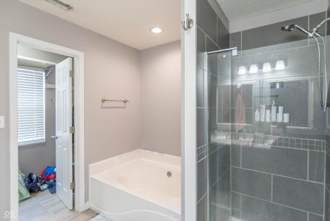 3873 Crest Point Drive Westfield IN 46062