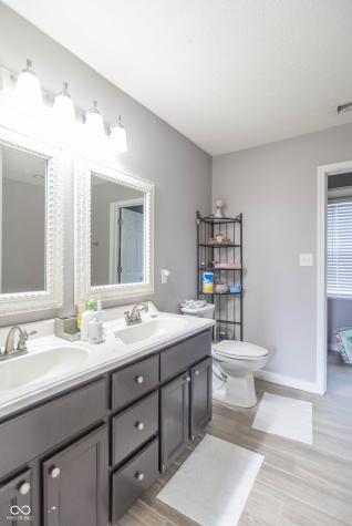 3873 Crest Point Drive Westfield IN 46062